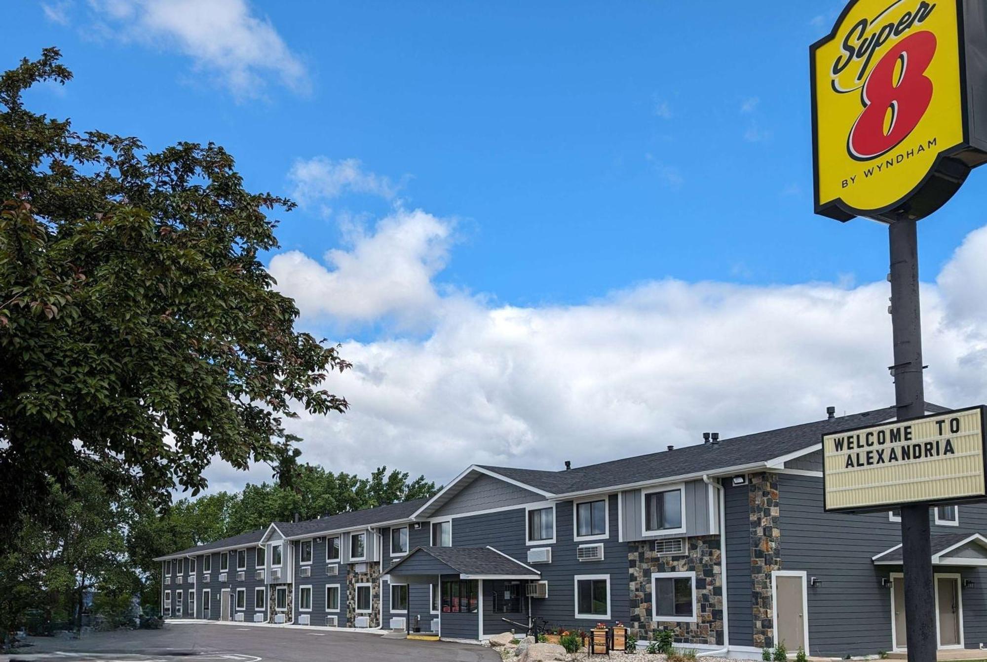 Motel Super 8 By Wyndham Alexandria Mn Exterior foto